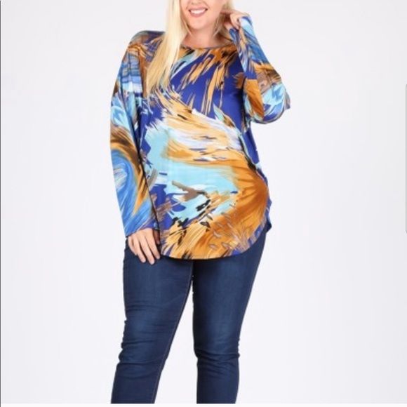 Curved Hem Top - Picture 4 of 5